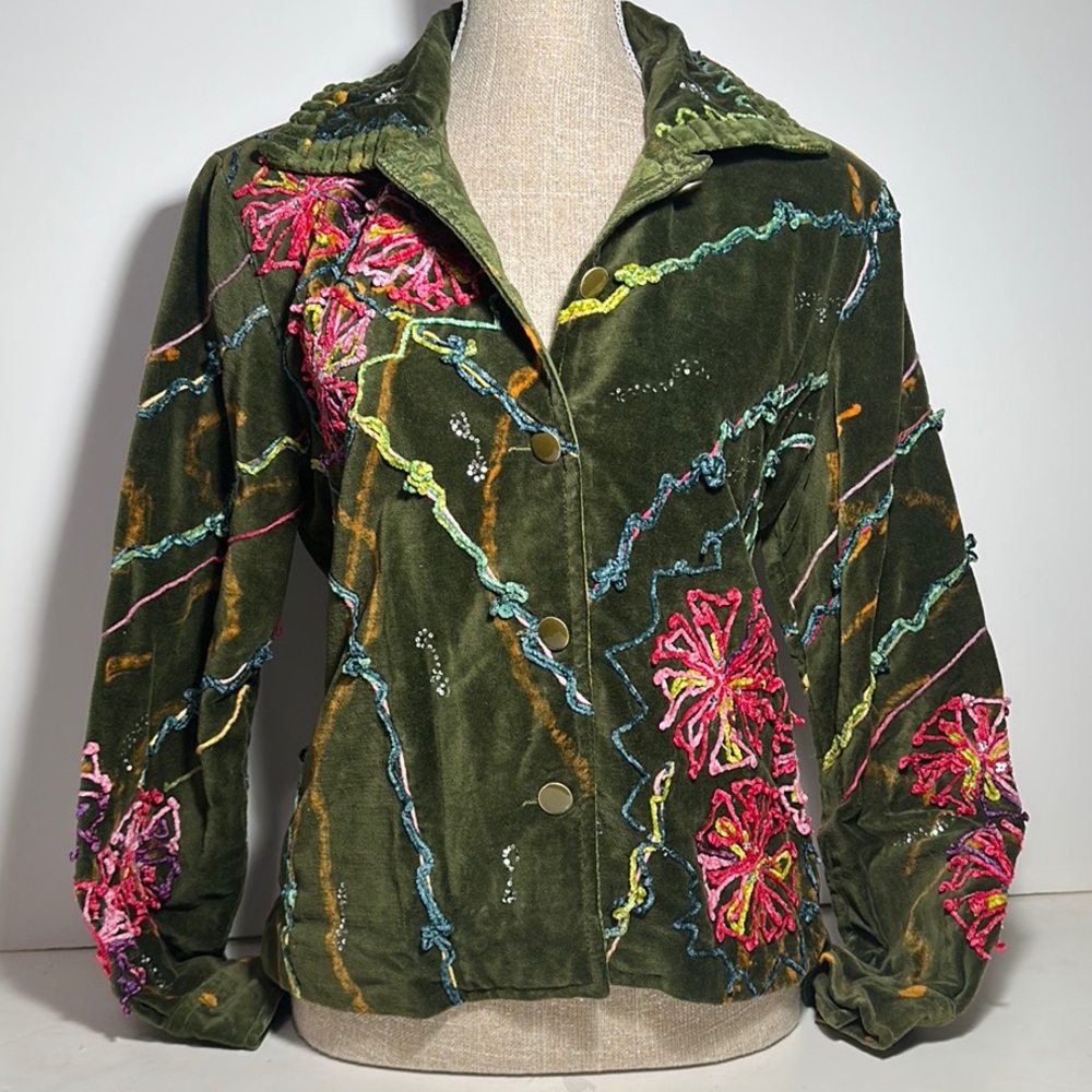 Boho jacket embroidered and rhinestones. Size medium